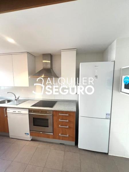 Foto b1263223-4499-453e-a514-46563437e12b. Rent flat with heating parking pool in Estación Valdemoro