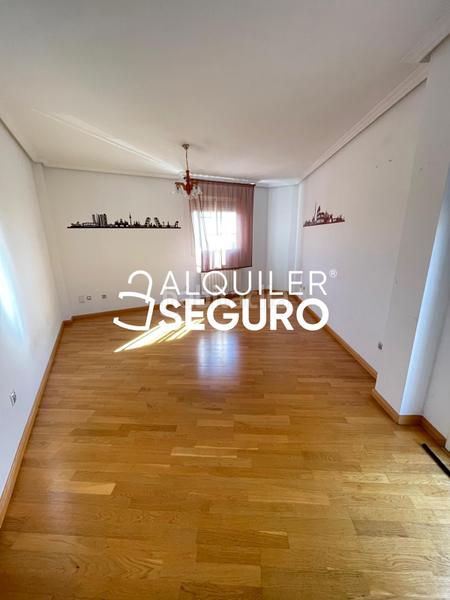 Foto f239ef6e-f173-4661-8cea-28e50f3e39b8. Location appartement avec chauffage dans Humanes de Madrid