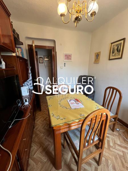 Foto 26b613ad-5340-420a-8926-c579f128a405. Miete etagenwohnung mit heizung in Simancas Madrid