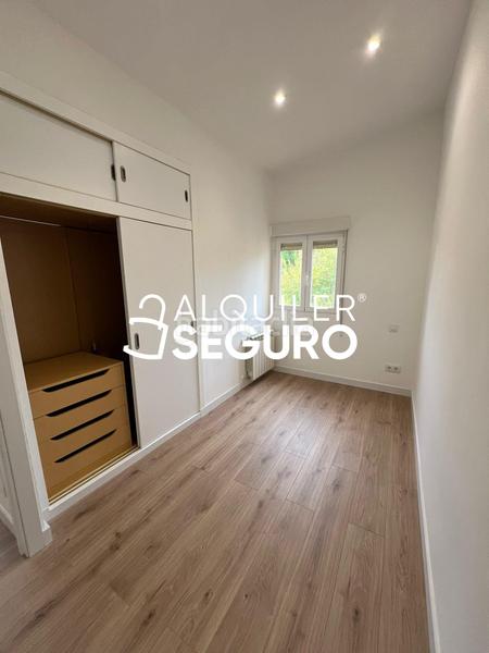 Foto e28b486c-7cb0-4f7d-bff0-e24a13170da2. Lloguer pis amb calefacció a Salvador Madrid