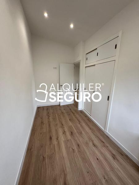 Foto a2dbbad5-e46b-42f5-858c-cb63e9e162c5. Rent flat with heating in Salvador Madrid