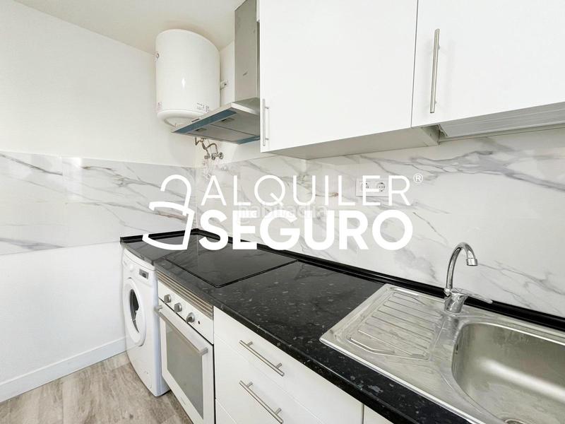 Foto 04a59491-b157-4768-81fd-8f504707d32f. Affitto appartamento con riscaldamento in Reyes Parla