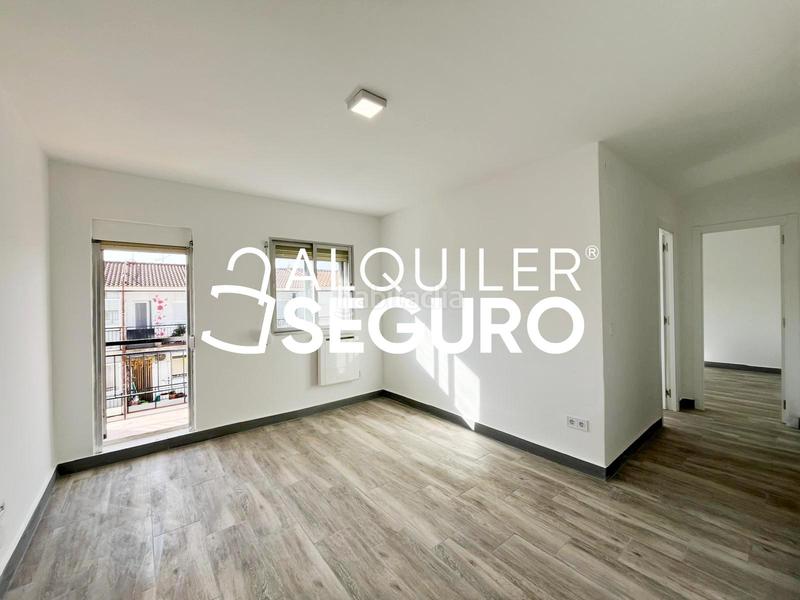 Foto 10d6e89c-cd6a-4a99-a78a-c11d1c91d203. Affitto appartamento con riscaldamento in Reyes Parla