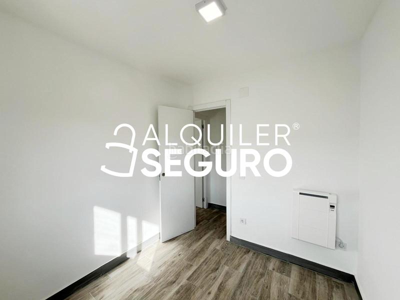 Foto 28a506d3-9e48-4823-934e-6d14cf9e6da2. Alquiler piso  c san roque en Reyes Parla