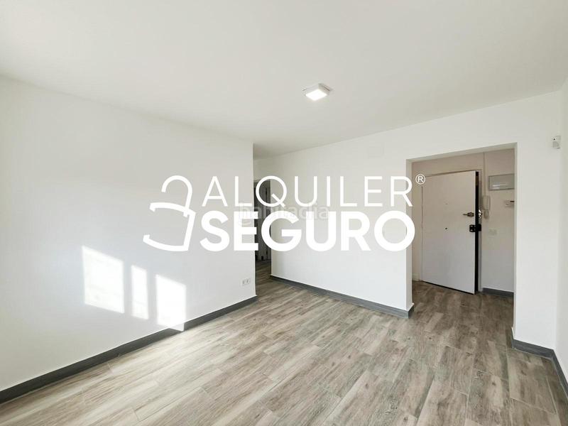Foto 791a9ce7-9d2d-48e8-8931-2408a402ae81. Lloguer pis amb calefacció a Reyes Parla