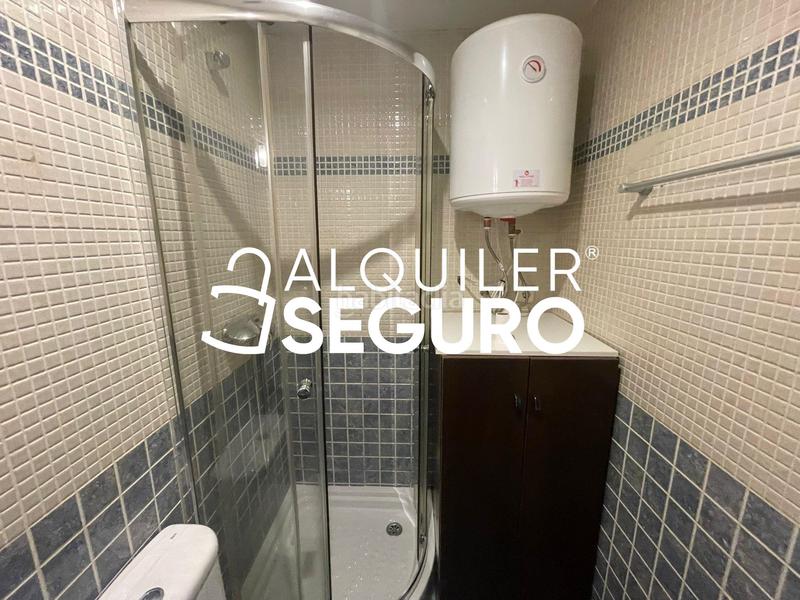 Foto b7c66040-909e-47c1-8e00-2a29bf80db4b. Alquiler piso  c de la verja en Almendrales Madrid