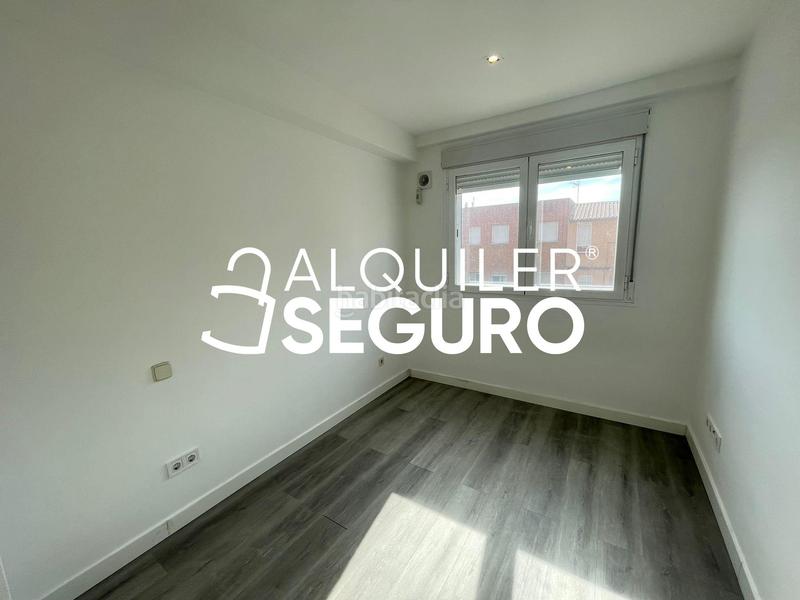 Foto 343de945-07ed-4345-8be9-e0bac79a9392. Miete etagenwohnung mit parking in Almendrales Madrid