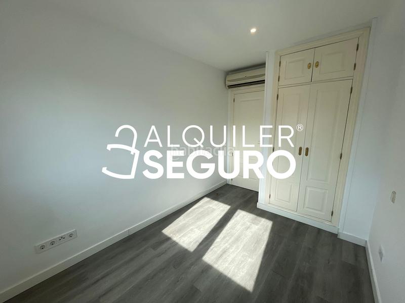 Foto 91cea666-096c-45ab-b16e-e9b379101758. Miete etagenwohnung mit parking in Almendrales Madrid