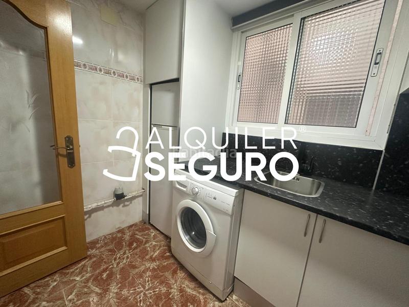 Foto 02b46ca4-8e16-4c00-a0af-a8fc4e0cc852. Alquiler piso  c erudito pagés en Torrefiel Valencia