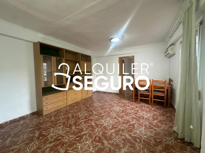 Foto 8876b308-e8c8-43fa-af5d-ceb0db21a5c0. Alquiler piso  c erudito pagés en Torrefiel Valencia