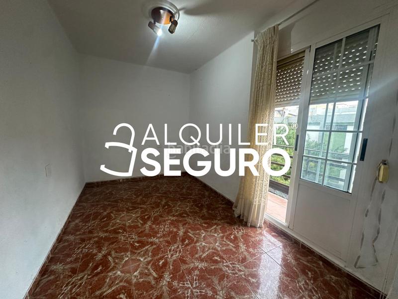 Foto c60cec28-c1d9-4c8b-965e-0f42d9c29146. Lloguer pis a Torrefiel Valencia