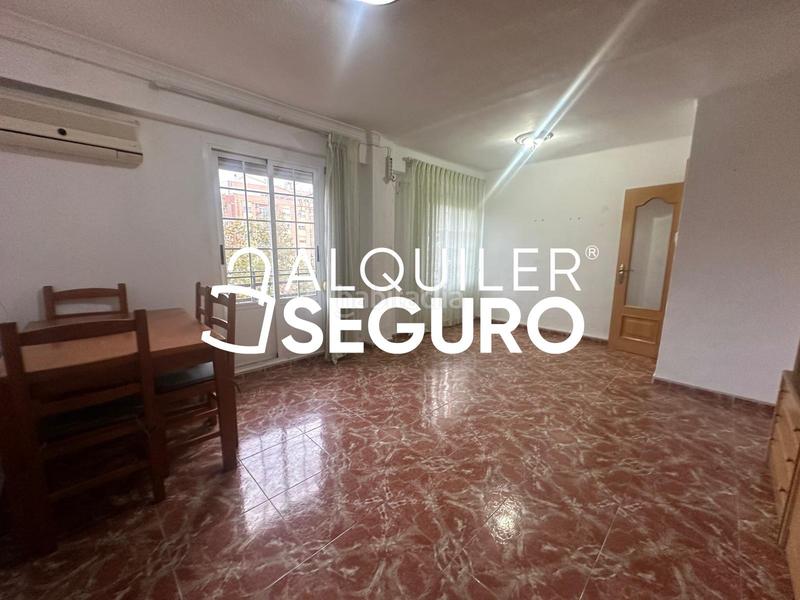 Foto 13a0434b-d2be-4eef-8457-253b012c574e. Location appartement dans Torrefiel Valencia