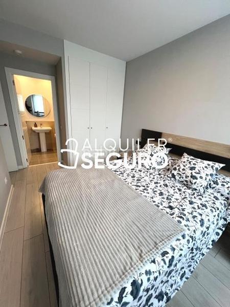 Foto 76301fd9-d3c6-45a3-a942-00a809e2d599. Rent flat with heating parking pool in Estación Valdemoro