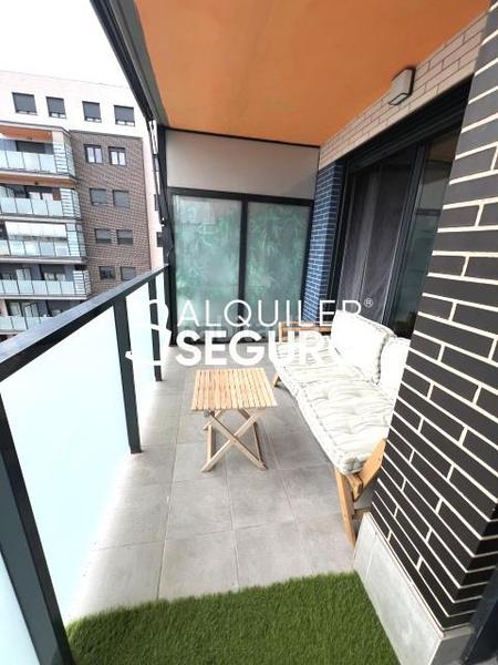 Foto 7e937e0d-2179-45bf-9088-e52b32c58514. Rent flat with heating parking pool in Estación Valdemoro