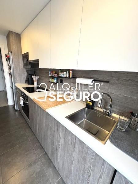 Foto f88fdb3c-2e68-4007-8dcd-a1b60ce5a1d2. Rent flat with heating parking pool in Estación Valdemoro