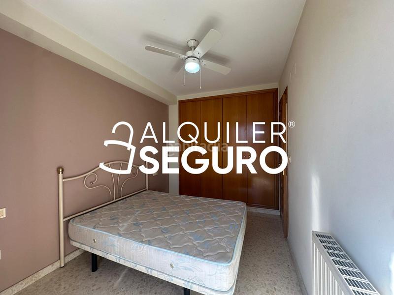 Foto 96050baa-b1ee-4176-b2cc-13588e8fda54. Rent flat with parking in Mont Olivet Valencia