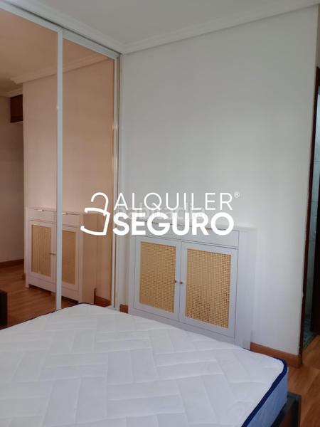 Foto e63dc34f-6125-441b-aa73-6d820a35c7b6. Alquiler piso  c de servando batanero en Ventas Madrid