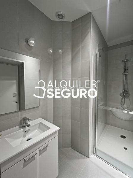 Foto fc8ec741-b4d8-4517-acbb-d8f3834e929b. Miete büro in Guindalera Madrid