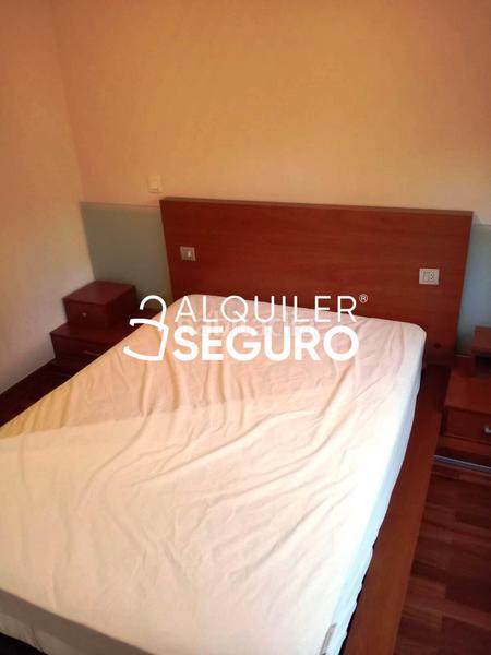 Foto 148a2153-87a6-41a0-a2d1-3897026719ac. Rent flat with heating parking pool in Parque Alameda - Paula López Valladolid