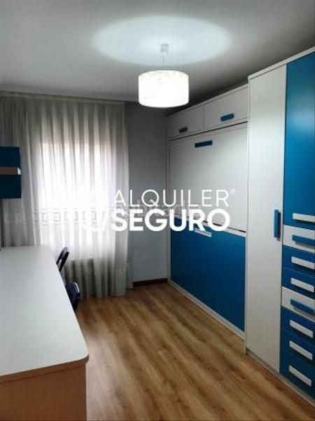 Foto a80b178b-74d3-4f28-a71f-984e9401123a. Rent flat with heating parking in Lakua-Bizkarra Vitoria - Gasteiz