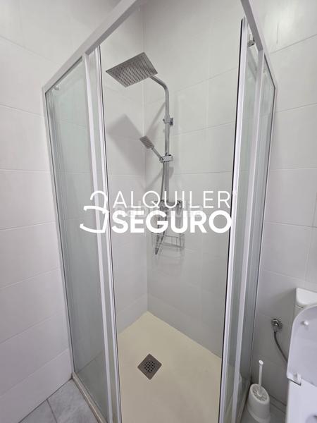 Foto 27ab204a-591e-401e-b49a-ce79d907db8f. Rent flat with heating in Zona Indautxu Bilbao