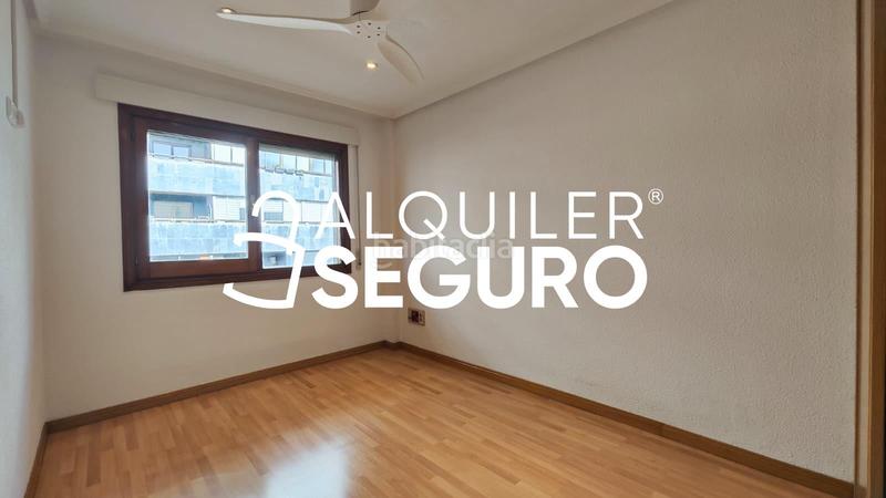 Foto 1ea372b1-f997-481c-9a22-7bffa449b755. Alquiler piso  c de julián besteiro en Castillejos-Cuzco Madrid