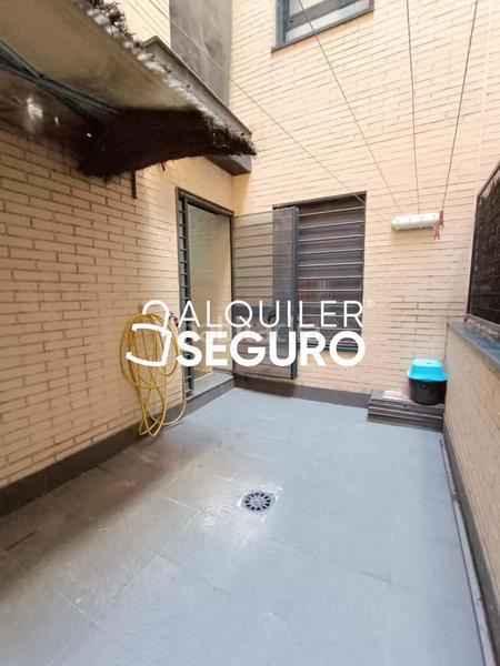 Foto e94d254a-1c1c-40e9-b03e-b77499fc98b7. Lloguer pis amb calefacció aparcament piscina a Hispanoamérica-Comunidades Valdemoro