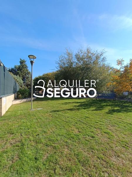 Foto 86efa67c-1aac-4160-a946-2091dc6c9e22. Location appartement avec chauffage parking piscine dans Valdemoro