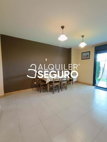 Foto 6bbbb74f-42d4-40f3-b939-1d38b5c31334. Rent flat with heating parking pool in Hispanoamérica-Comunidades Valdemoro