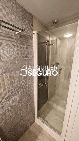 Foto d7d4c5e1-c517-481b-8aa2-5258ee4c6573. Rent flat with heating in Goya Madrid