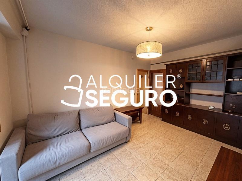 Foto 37cf41e9-7691-47a8-b537-51fbbb9f24bf. Alquiler piso  c san claudio en Palomeras Sureste Madrid