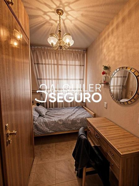 Foto 4313a6b3-9836-447c-8677-c9d62114fc16. Rent flat with heating in Palomeras Sureste Madrid