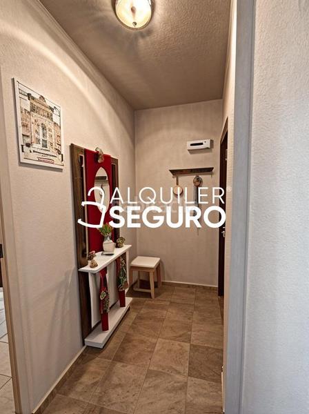 Foto a9bb2d74-2699-4099-a84d-709144f05929. Rent flat with heating in Palomeras Sureste Madrid