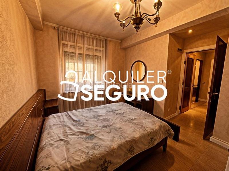 Foto c884ee22-eae4-47a9-a160-a533dff04fbd. Rent flat with heating in Palomeras Sureste Madrid