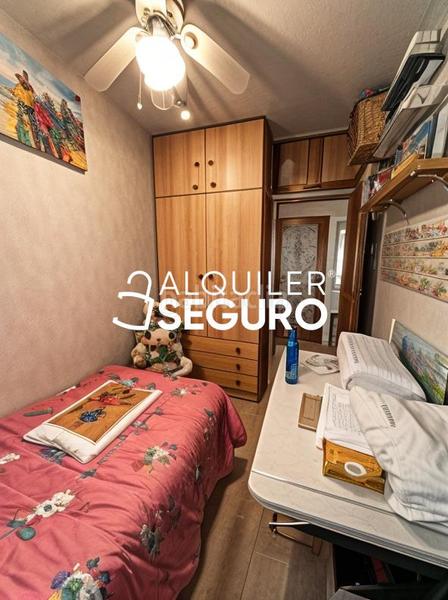 Foto d661404b-feb8-4a3a-ad2b-6a60047ca520. Rent flat with heating in Palomeras Sureste Madrid