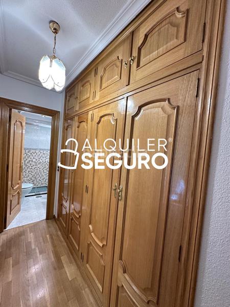 Foto 0b2f05a5-64e0-44c9-8bda-b82fd42c91b3. Affitto appartamento con riscaldamento in Canillejas Madrid