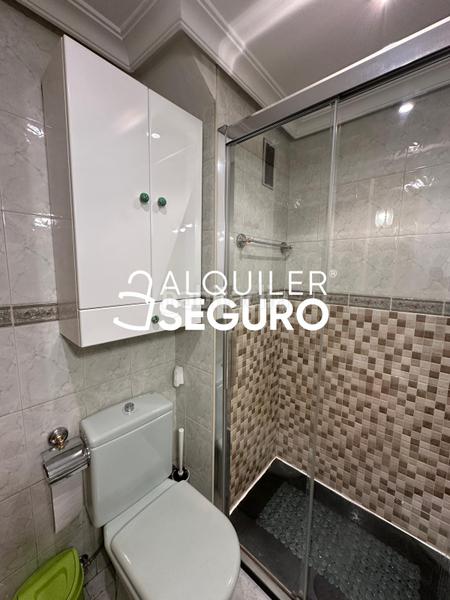 Foto 2e1bc1b8-36fc-49c1-b198-13d195c06b7d. Alquiler piso  c discóbolo en Canillejas Madrid