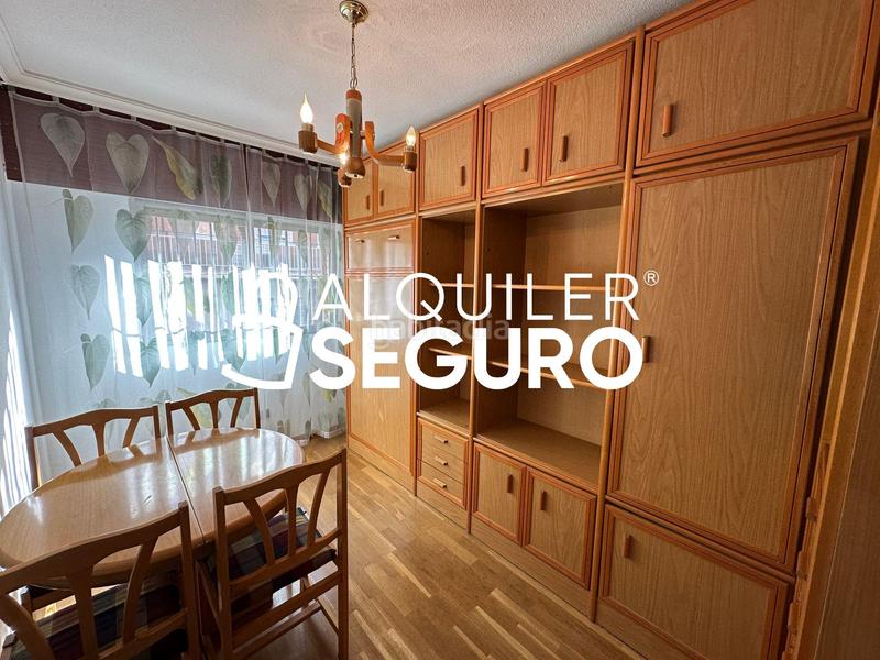 Foto 94e124f1-5d1b-4ad6-ad15-5fd8d6c44bfd. Rent flat with heating in Canillejas Madrid