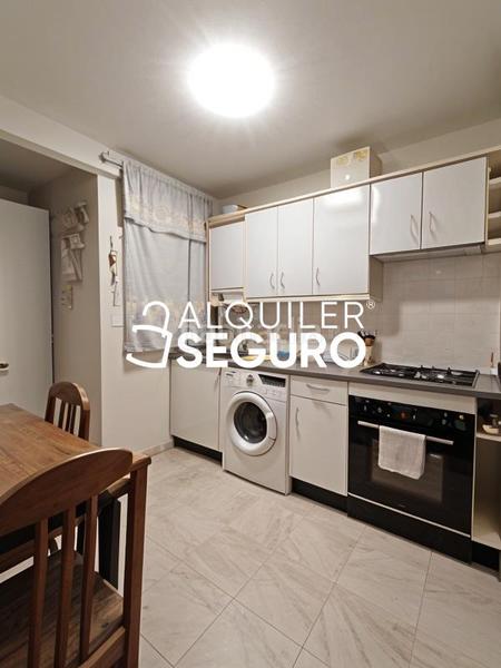 Foto 904e9a68-0cf0-4d0f-913b-faa7f5522a3f. Alquiler piso  c batalla de trafalgar en Batallas Leganés