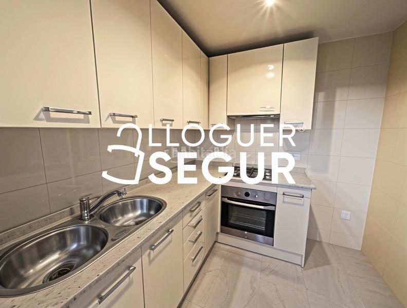 Foto 56256193-5b36-48c3-b6b9-6df6b5f42a1c. Affitto appartamento con riscaldamento piscina in Sant Cugat del Vallès