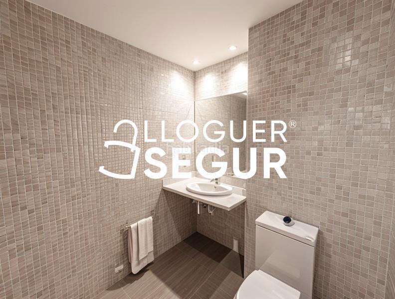 Foto 2688cf42-1ece-485a-a0d5-954b9712b240. Rent flat with heating pool in Coll Favà Sant Cugat del Vallès