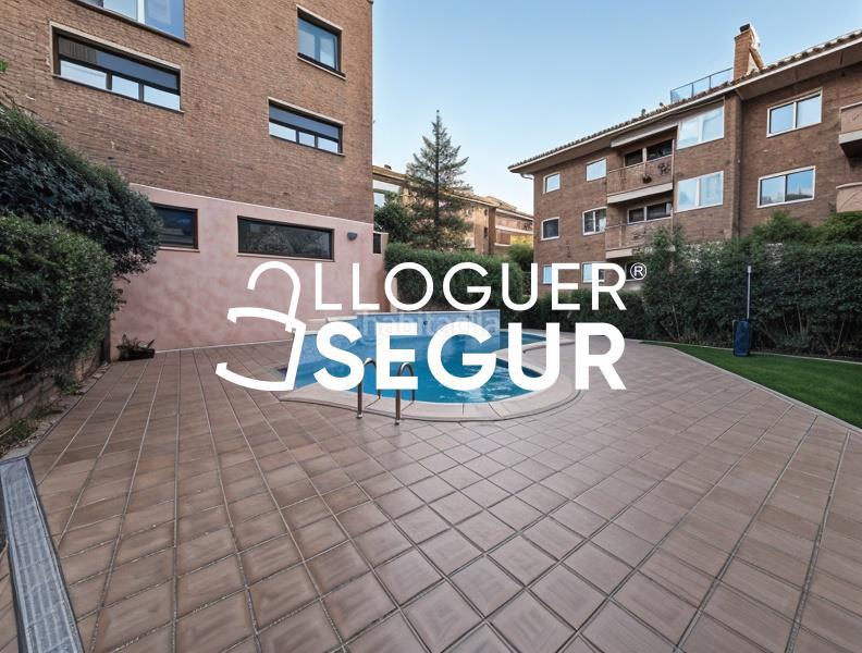 Foto 27bf4875-738a-4662-8638-5215897919c4. Rent flat with heating pool in Coll Favà Sant Cugat del Vallès