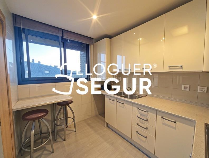 Foto 7204ffef-a46e-41c9-a2d8-d7596a6dec3b. Rent flat with heating pool in Coll Favà Sant Cugat del Vallès