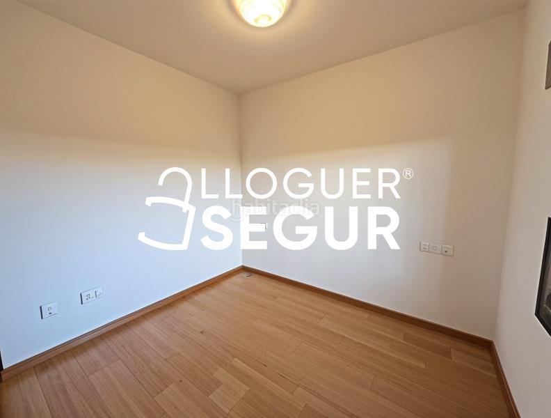 Foto 7bcd7fe4-af22-40b6-9559-d65e727c64c0. Rent flat with heating pool in Coll Favà Sant Cugat del Vallès