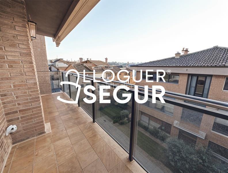 Foto bdda0a15-2f3c-4490-b142-4105ea688406. Rent flat with heating pool in Coll Favà Sant Cugat del Vallès