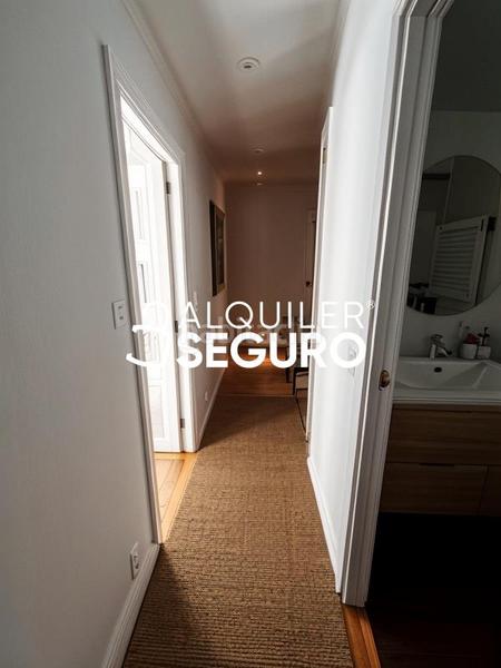 Foto f29fa978-07e9-47d7-8555-754a28d5b870. Alquiler piso  c luis cabrera en Prosperidad Madrid