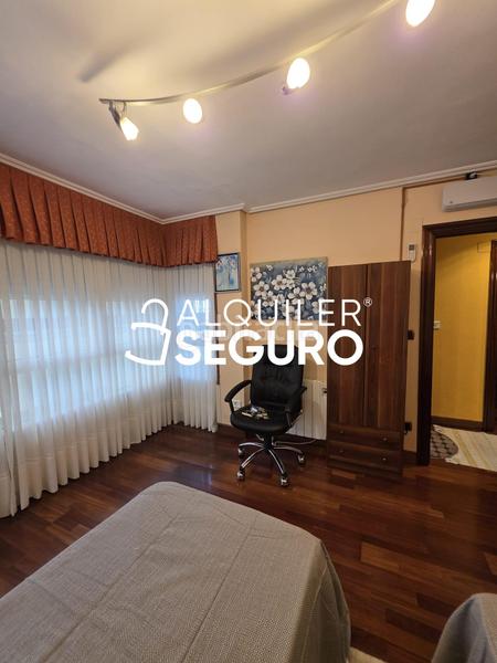 Foto f1792b37-35c8-46d1-a06b-17d5f87f5b49. Affitto appartamento con riscaldamento parcheggio in Portugalete