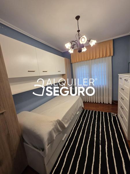 Foto 093dc2a2-eac7-45bd-9285-415dfd865302. Location appartement avec chauffage parking dans Azeta - Abatxolo Portugalete