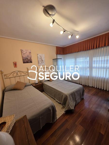 Foto a036045f-a155-43bc-b8fb-c2c9fe68e2d9. Location appartement avec chauffage parking dans Azeta - Abatxolo Portugalete