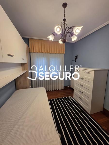 Foto e1bccdff-0a5a-4c30-a9bf-19315e630e51. Location appartement avec chauffage parking dans Azeta - Abatxolo Portugalete